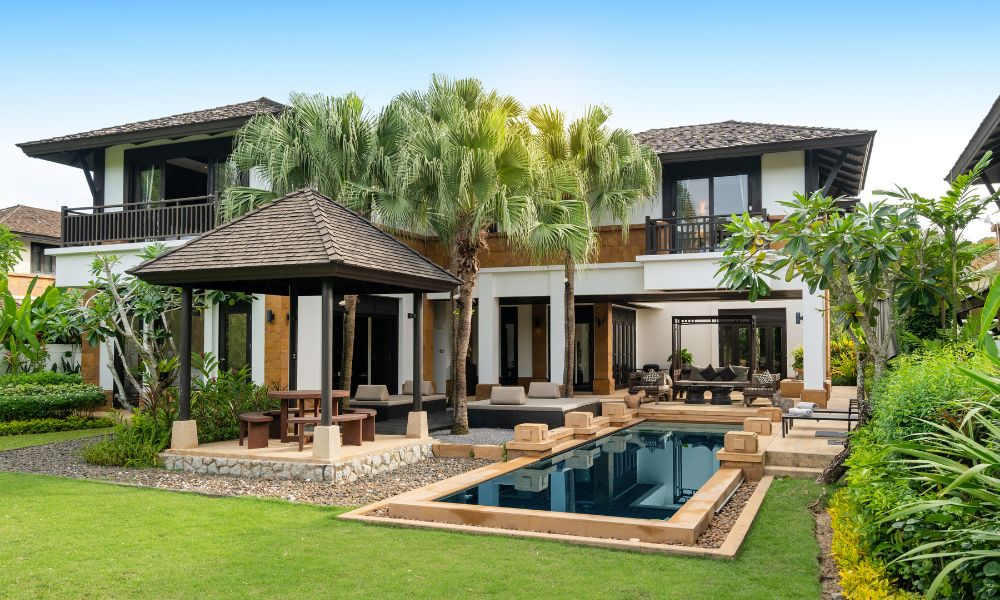 Everything You Should Know Before Renting a Luxury Villa
