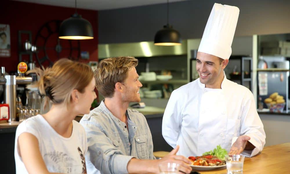5 Reasons To Hire a Private Chef on Your Vacation