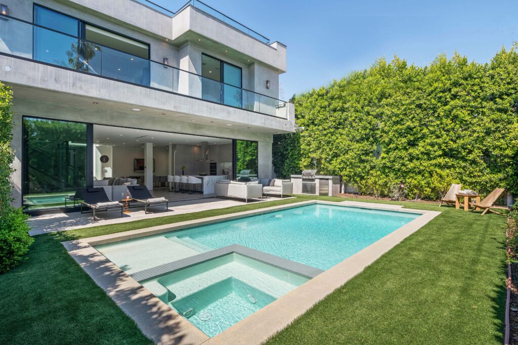 Villa Bond los angeles