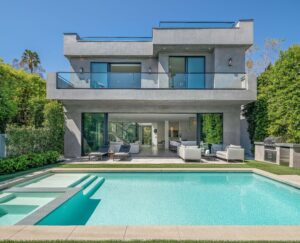 Villa Bond