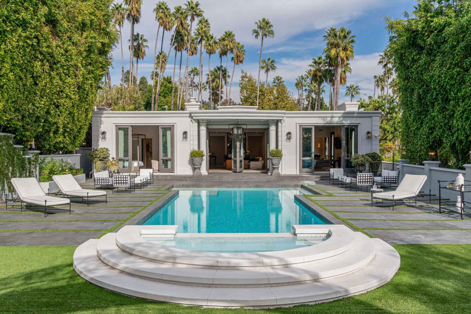 Los Angeles Mansions for Events, Filming & Photo Shoots