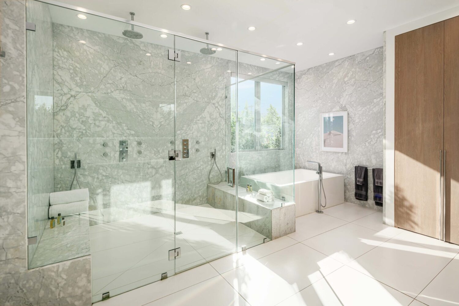 best luxury bathrooms