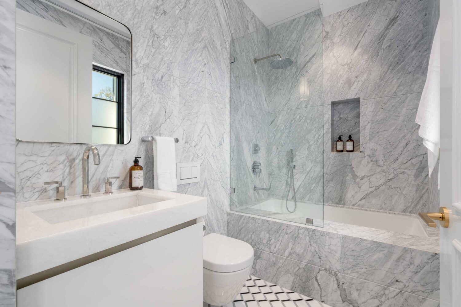 Villa Mandarin By Luxjb. Luxury mansion rental in Beverly Hills.