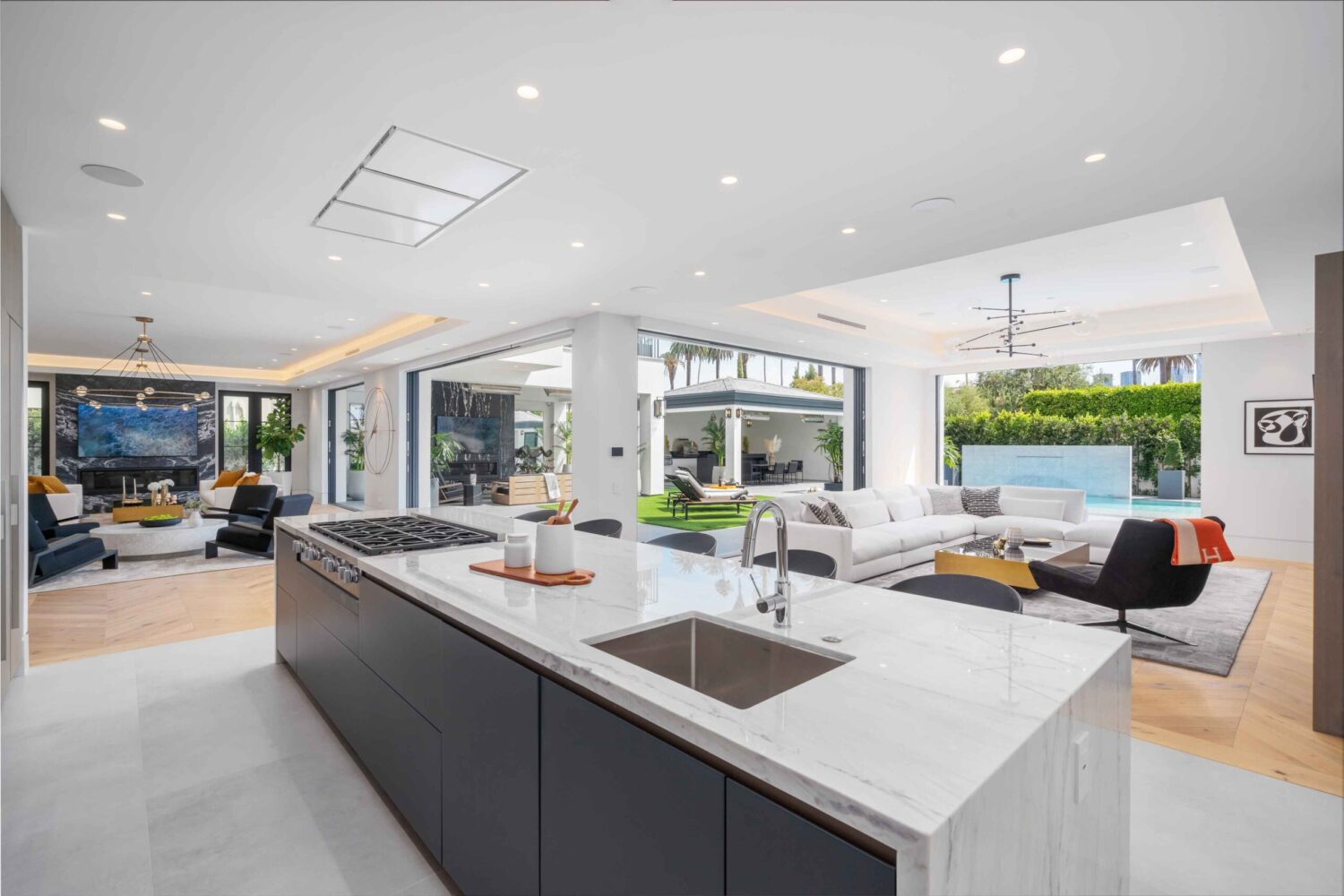 Villa Mandarin By Luxjb. Luxury mansion rental in Beverly Hills.