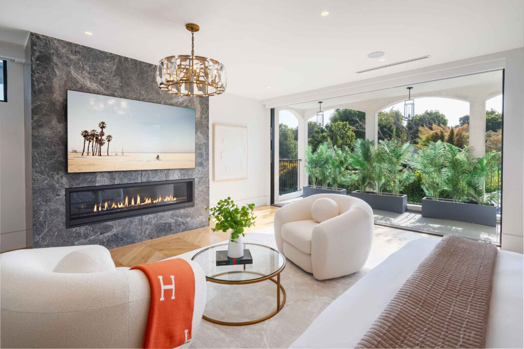 Villa Mandarin by LuxJB. New, Fully Furnished Ultra-Luxury Mansion Rental in Beverly Hills Flats. Best Airbnb Mansion rentals in LA