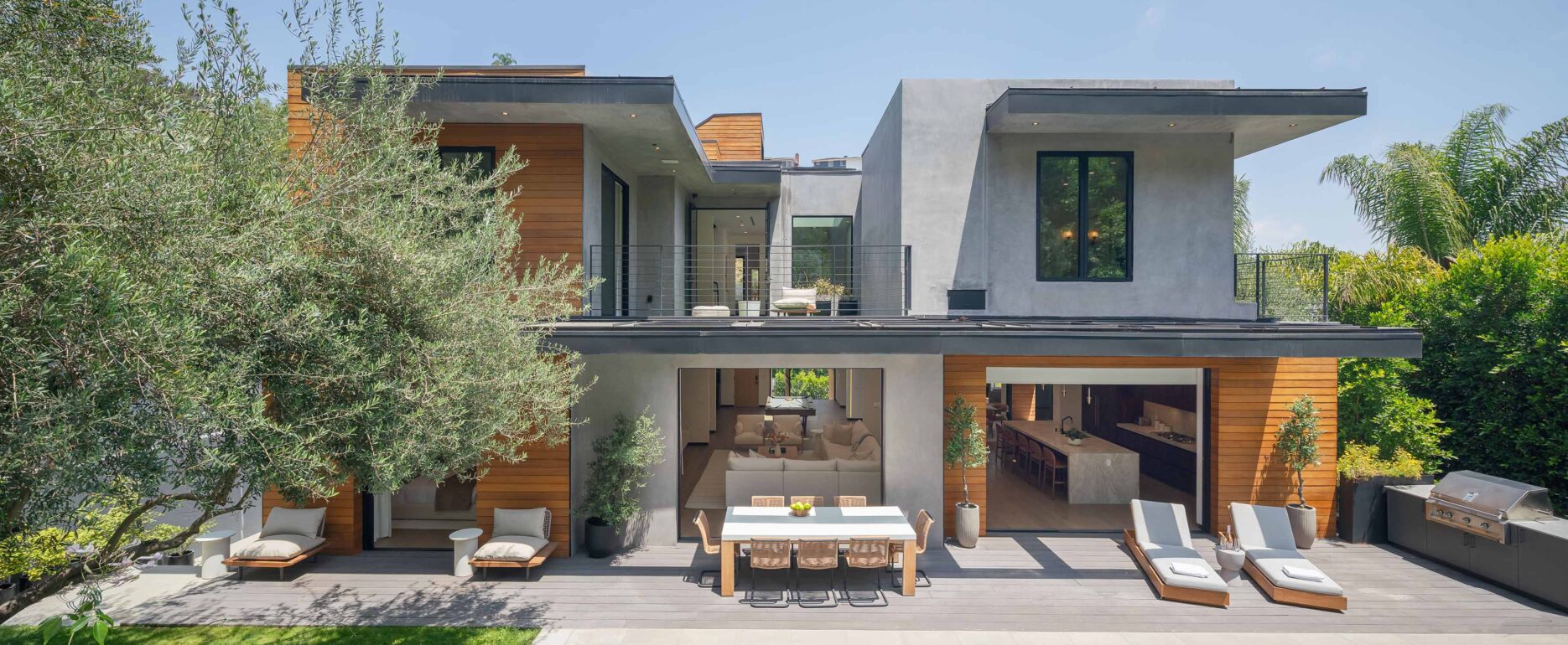 Luxury Hollywood Hills Vacation Rental with views. Villa Alfi by LuxJB.