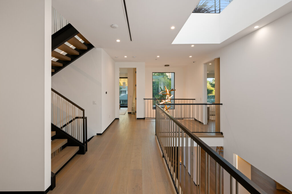 Luxury Hollywood Hills Vacation Rental with views. Villa Alfi by LuxJB.