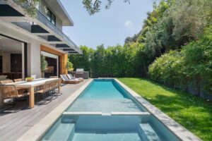 Airbnb Guests’ Favorite Luxury Homes in Los Angeles. The Most loved Homes on Airbnb in Los Angeles.