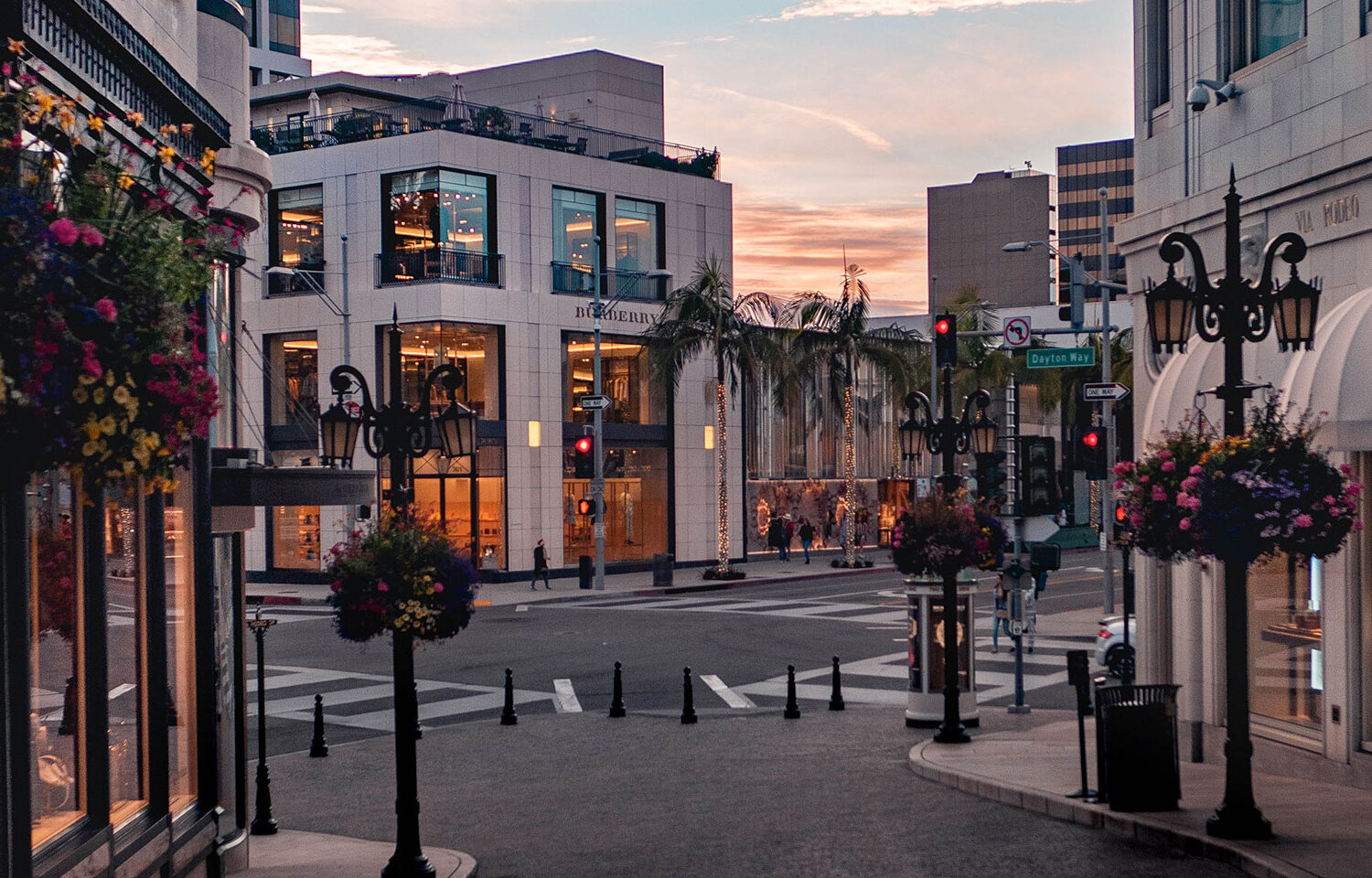 Best Luxury Airbnb Villas in Beverly Hills